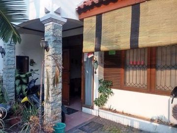 JUAL Rumah di Pancoran jalan muat mobil sudah SHM bebas banjir