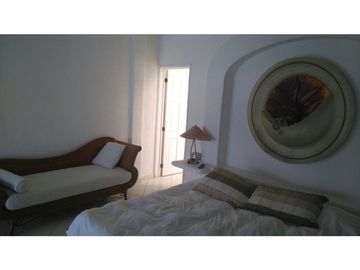 CASA EN VENTA A ORILLA DEL LAGO 
