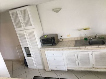 CASA EN VENTA A ORILLA DEL LAGO 
