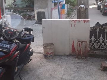 Kontrakan Strategis ada kanopi dkt Stasiun Kranji Bekasi dkt Jakarta