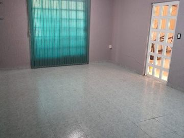 Casa en venta en Nezahualcóyotl, Estado de México