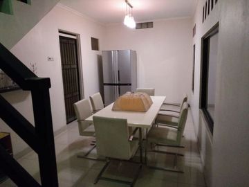 Dijual Rumah Cluster Cendana 2 Lantai Lokasi Bintaro Tangsel