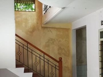 Disewakan Rumah Lokasi di Darmo Permai Selatan, Surabaya