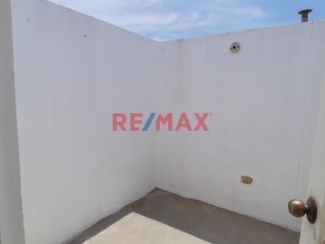 ¡Tu nuevo hogar te espera en Garcilazo de la Vega!

Ubicado en la calle Garcilazo de la Vega 759, Dpto. 502, este encantador dúplex es la opción per