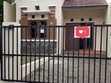 Rumah Siap Huni Lokasi Strtegis tengah kota