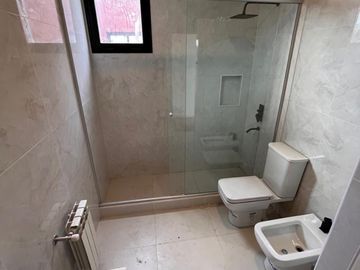 CASA DE 4 AMB A ESTRENAR EN BARRIO CERRRADO