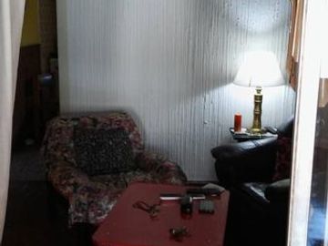 Vende casa 4 amb. con garaje en Remedios de Escalada,