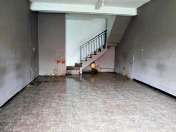 Ruko tingkat jalan kelud malang | DREAMPROPERTI