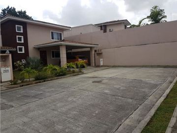 VENTA CASA BRISAS DEL GOLF