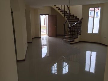 Casa - Vía a la Costa