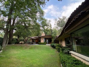 CASA EN VENTA  Y RENTA EN BOSQUES DE LAS LOMAS
