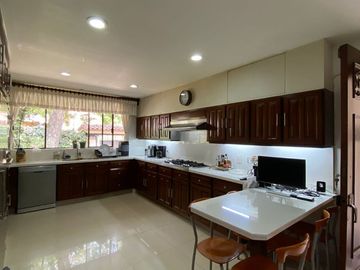 CASA EN VENTA  Y RENTA EN BOSQUES DE LAS LOMAS