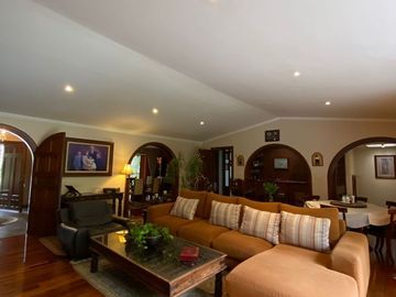 CASA EN VENTA  Y RENTA EN BOSQUES DE LAS LOMAS