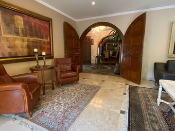 CASA EN VENTA  Y RENTA EN BOSQUES DE LAS LOMAS