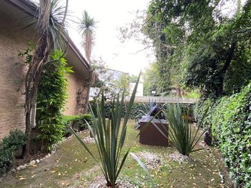 CASA EN VENTA  Y RENTA EN BOSQUES DE LAS LOMAS