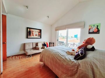 Venta de Casa en la Vista Country Club, Atlixcáyotl, Puebla, de 3 recámaras