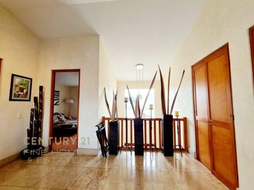 Venta de Casa en la Vista Country Club, Atlixcáyotl, Puebla, de 3 recámaras