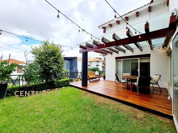 Venta de Casa en la Vista Country Club, Atlixcáyotl, Puebla, de 3 recámaras