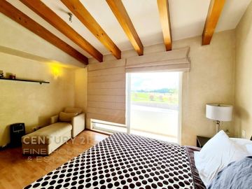 Venta de Casa en la Vista Country Club, Atlixcáyotl, Puebla, de 3 recámaras