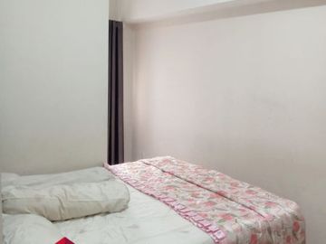 Disewa Apartemen Springlake Azolla 2BR Furnish View Pool