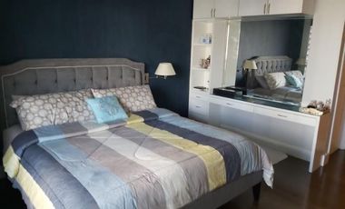Condominium for Sale 2 Bedrooms: 2BR Flat Condo for Sale in Edades Tower and Garden Villas Rockwell Center Makati