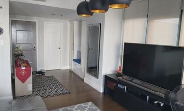 Condominium for Sale 2 Bedrooms: 2BR Flat Condo for Sale in Edades Tower and Garden Villas Rockwell Center Makati