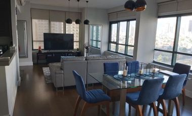 Condominium for Sale 2 Bedrooms: 2BR Flat Condo for Sale in Edades Tower and Garden Villas Rockwell Center Makati