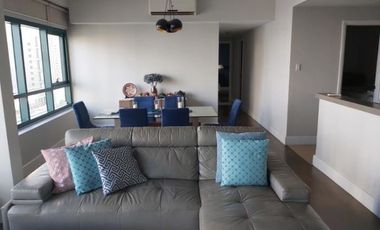 Condominium for Sale 2 Bedrooms: 2BR Flat Condo for Sale in Edades Tower and Garden Villas Rockwell Center Makati