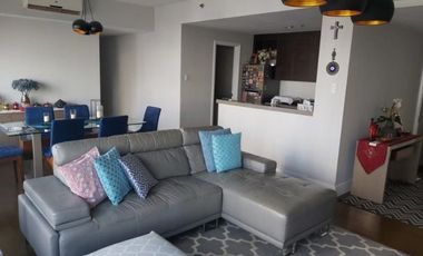 Condominium for Sale 2 Bedrooms: 2BR Flat Condo for Sale in Edades Tower and Garden Villas Rockwell Center Makati