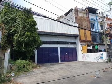 RUMAH USAHA Ex Bengkel Jl. Arif Rahman Hakim SBY