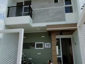Rumah kwalitas Premium 2 lantai di Cilodong Depok