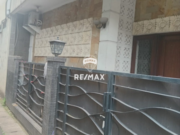 TURUN HARGA! Kost 10 Kamar Belakang PIM 1 – Investasi Cuan di Jantung Pondok Indah