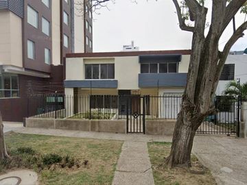casa en arriendo/venta en san vicente. Cod V106356