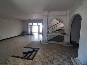 casa en arriendo/venta en san vicente. Cod V106356