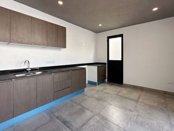 Casa en Venta Mérida, Privada Altamira, Cholul (Modelo E )