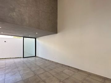 Casa en Venta Mérida, Privada Altamira, Cholul (Modelo E )