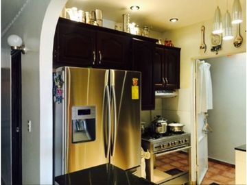 VENTA - PRADERAS DE SAN ANTONIO - 3 REC. 2 BAÑOS + CBE