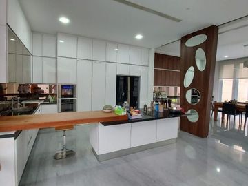 RUMAH MURAH MEWAH GRAHA FAMILY SURABAYA BARAT
