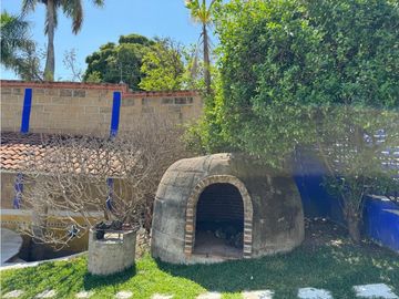 CASA EN VENTA A ORILLA DEL LAGO 