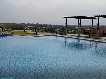 128 sqm 2- bedroom penthouse with golf rights condotel for sale in One Tectona Liloan Cebu