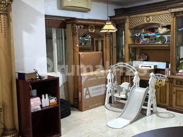 Disewakan Rumah di Pik Florence 1 Jakarta Utara