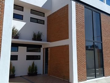 CASA EN VENTA NUEVA EN SAN GASPAR, METEPEX, EDOMEX