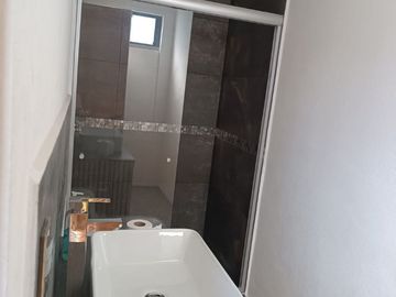 CASA EN VENTA NUEVA EN SAN GASPAR, METEPEX, EDOMEX