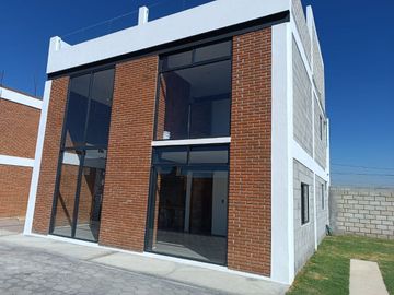 CASA EN VENTA NUEVA EN SAN GASPAR, METEPEX, EDOMEX