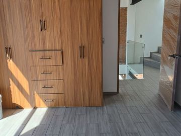 CASA EN VENTA NUEVA EN SAN GASPAR, METEPEX, EDOMEX
