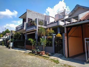 Rumah 2 Lantai Luas 155 di Sengkaling kota Malang