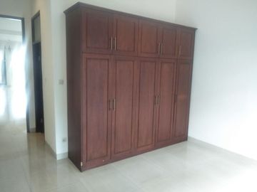 Disewakan Rumah Private Pool di Bangka Jakarta Selatan Kondisi Semi Furnished HSE-A0317