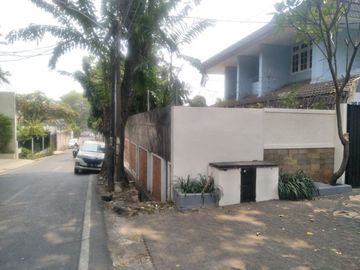 Disewakan Rumah Private Pool di Bangka Jakarta Selatan Kondisi Semi Furnished HSE-A0317