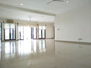 Disewakan Rumah Private Pool di Bangka Jakarta Selatan Kondisi Semi Furnished HSE-A0317