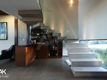 MAGNÍFICA CASA INTELIGENTE CON ROOF GARDEN